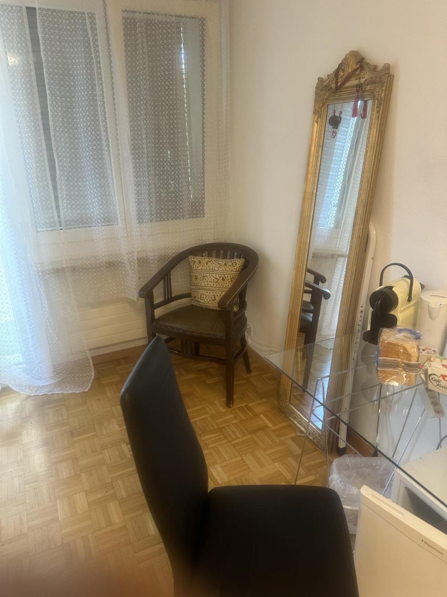 Schoenes Zimmer In Der City Basel Eksteriør billede